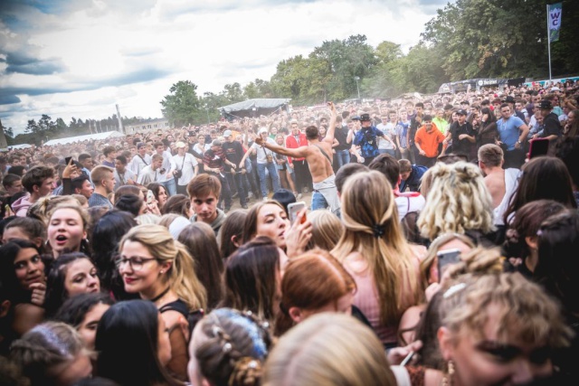 Cofundador de Lollapalooza cree que no habrá conciertos hasta el 2022