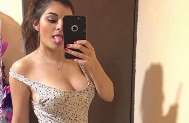 Se toma una selfie y atrás aparece Chucky