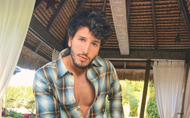 Sebastián Yatra y su foto completamente desnudo que calienta las redes