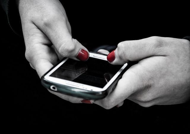 ¿Cómo ocultar las conversaciones de WhatsApp sin borrarlas?