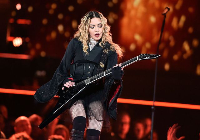 Vidente afirma que a Madonna la “van a enloquecer o desaparecer”
