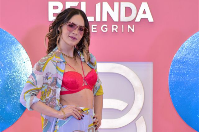 Belinda es comparada con personajes de "¿y dónde están las rubias? por su nuevo aspecto