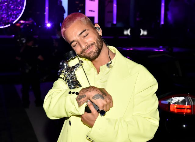 Maluma conmovió a su mamá con un regalo inesperado