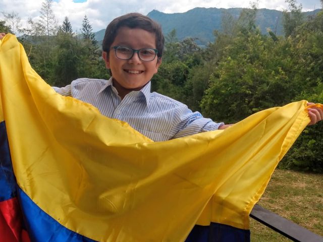 Amenazan de muerte a Francisco Vera, niño ambientalista de 11 años