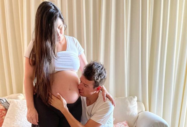 Rigoberto Urán se convierte en padre por segunda vez y comparte foto de su hija