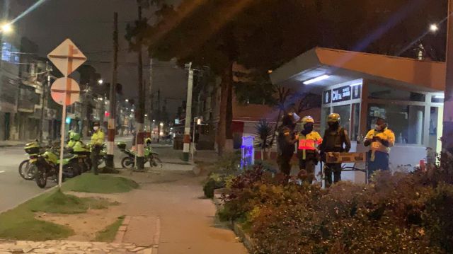 Habitante de calle cuidó a niña que se encontraba sola en un barrio de Bogotá