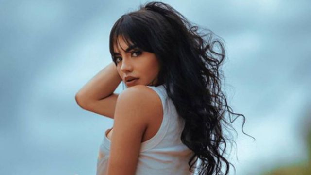 Luisa Castro enamoró a sus seguidores en redes sociales posando en traje de baño