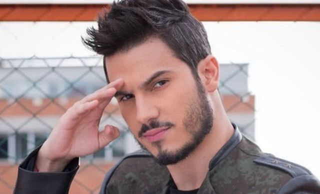 ¡Muy parecidos! Le encuentran ‘gemelo’ con pelo largo a Pipe Bueno