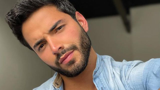Sebastián Carvajal enloquece a sus seguidores con foto de sus pectorales