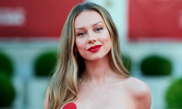 Ester Expósito se retrató en un diminuto bikini y dejó atónitos a sus fans