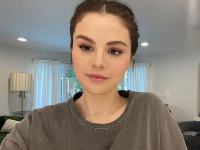 Selena Gómez captó la atención de sus seguidores con fotos en bikini