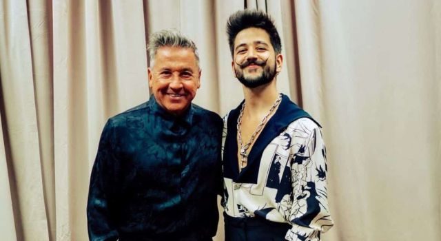 “Dios mío, sálvame”, la reacción de Ricardo Montaner al dejarse cortar el pelo por Camilo