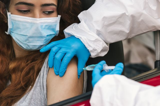 Abren jornada de vacunación para personas entre los 20 y 24 años