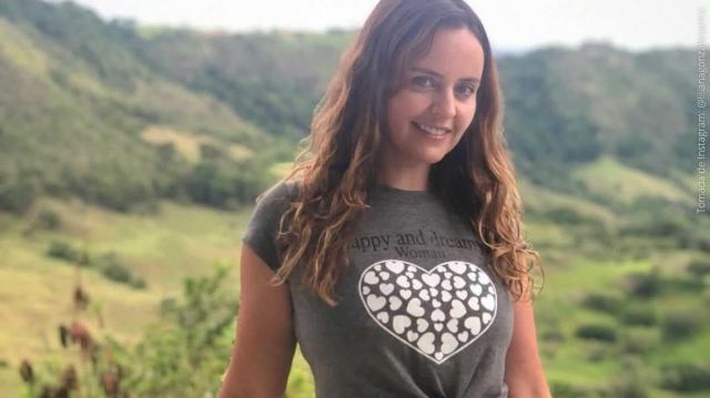 ¡Uy, Pajarita! Liliana González sorprende con video nadando sin bikini