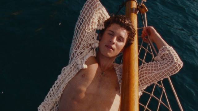 Shawn Mendes se une a Tainy y nos presentan ‘Summer Love’