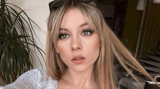 ¡Lo volvió a hacer! Ester Expósito cautiva con sensual baile