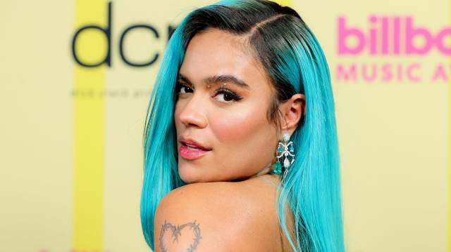 En video, Karol G presumió su nuevo estilo