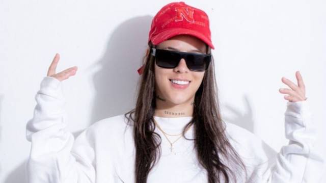 NATH, la joven paisa que la está rompiendo con su música