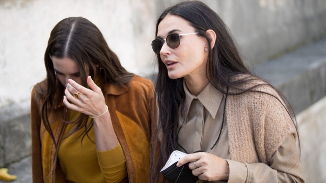 De tal palo, tal astilla: Demi Moore y Scout Willis encantan en la semana de la moda en París