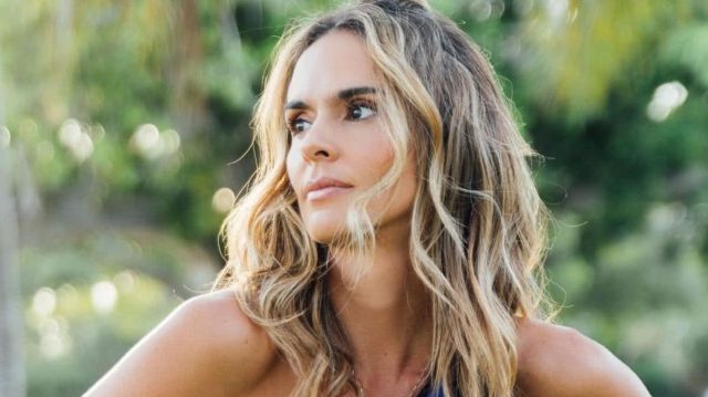“Mi amor platónico”: esposa de Juanes lució su esbelta figura en bikini