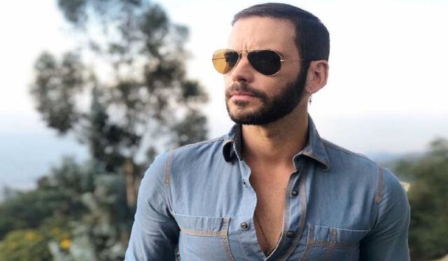 Diego Cadavid se quitó la camisa y enamoró a más de un internauta