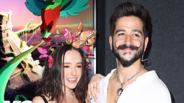 Evaluna probó el bigote de Camilo y grabó su reacción