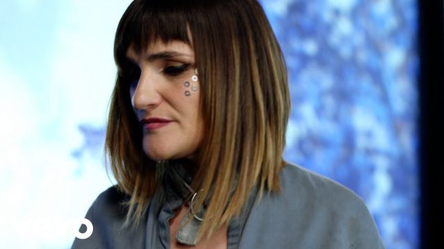 Rozalén presenta ‘Agarrarte a la Vida’, una canción que visibiliza la salud mental