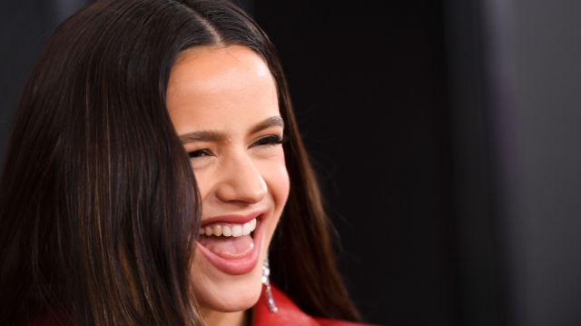 ¡Diablos, señorita! Rosalía movió su ‘derrier’ como una diosa y varios dijeron que Anitta le quedó en pañales