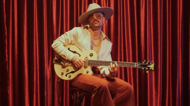 ¿Cambiará de género musical? Mike Bahía celebró el éxito de su nueva canción ‘De qué manera’