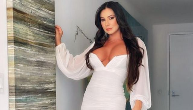 ¡Fuego puro! Esperanza Gómez dejó sin palabras a sus fans con candente video semidesnuda