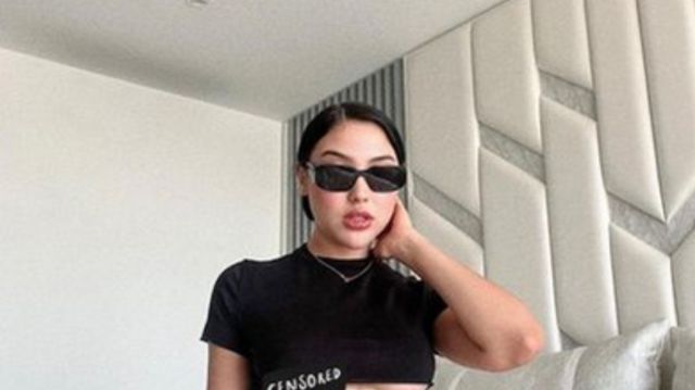 “¡Muy ardiente!”, Aida V. Merlano casi muestra su “florecita” con una diminuta tanga