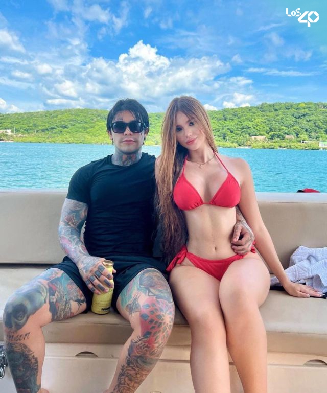 Yeferson Cossio ‘inauguró’ a su nueva novia dentro de su grupo de amigos con un atrevido reto