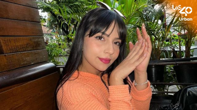 Aida Cortés levantó la pierna en un restaurante y dejó ver su zona íntima: