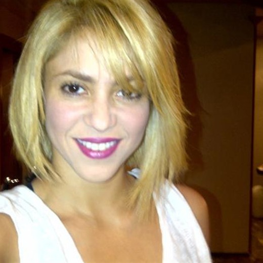 Shakira luce su nuevo look y se declara hincha del Barcelona