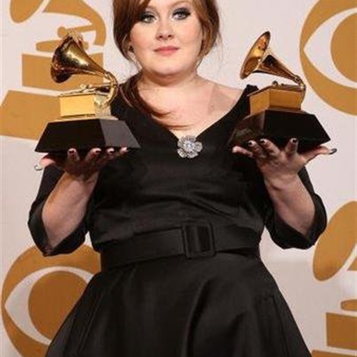 Adele invencible en Los Grammy