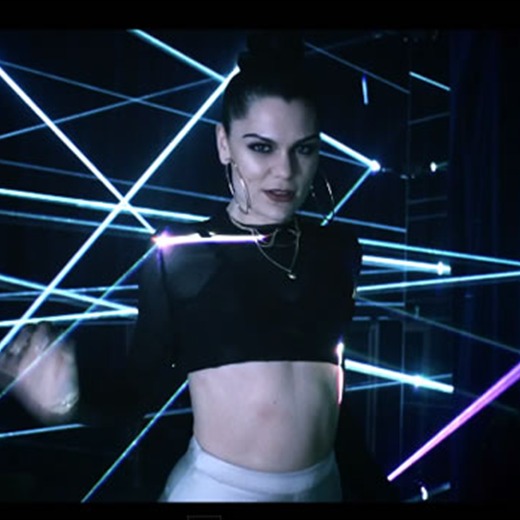 Jessie J estrenó video con David Guetta