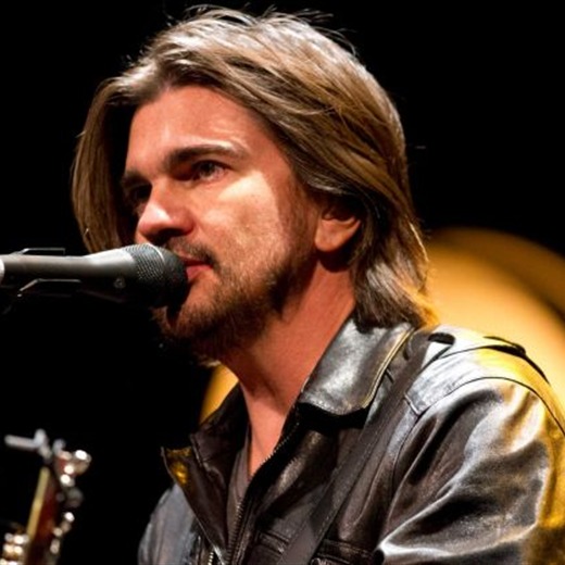 Juanes se luce en su gira de conciertos en Perú