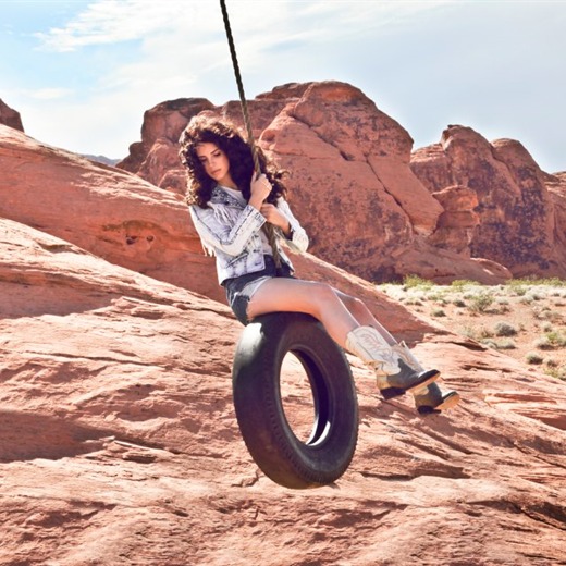 Lana del Rey estrena su nuevo sencillo `Ride'