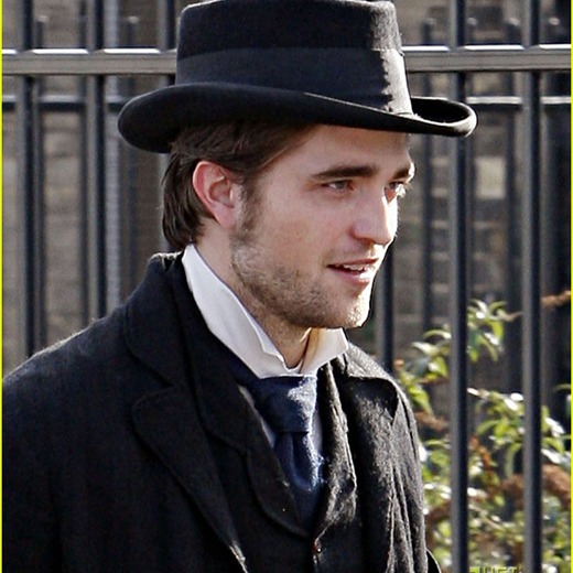 Robert Pattinson vuelve al cine como villano seductor