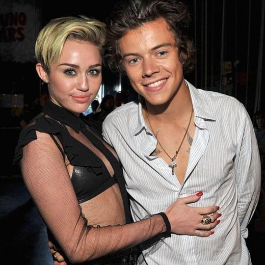 Harry Styles considera 'discreta' la actuación de Miley Cyrus en los MTV VMA