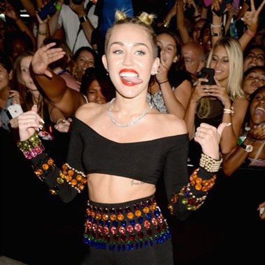 Miley Cyrus sufre taquicardias como consecuencia de sus noches de fiesta