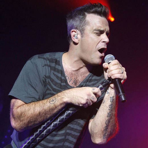Robbie Williams confiesa que consume marihuana, pero con moderación