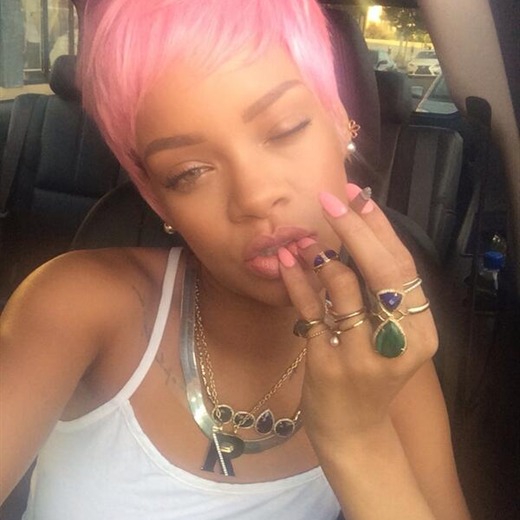 Rihanna cambió de look gracias a Nicki Minaj (fotos)