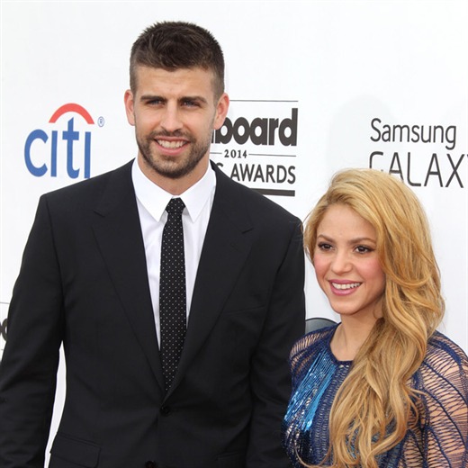 Shakira y Gerard Piqué se besan apasionadamente en los Billboard
