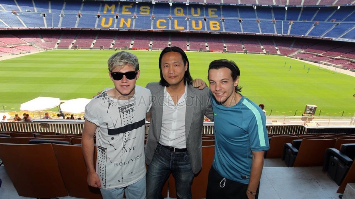 Niall Horan y Louis Tomlinson visitaron Camp Nou del Barcelona FC