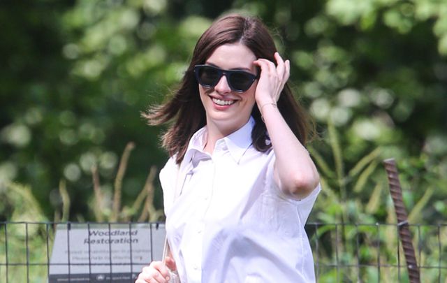 Anne Hathaway se presentó con un día de retraso a una fiesta