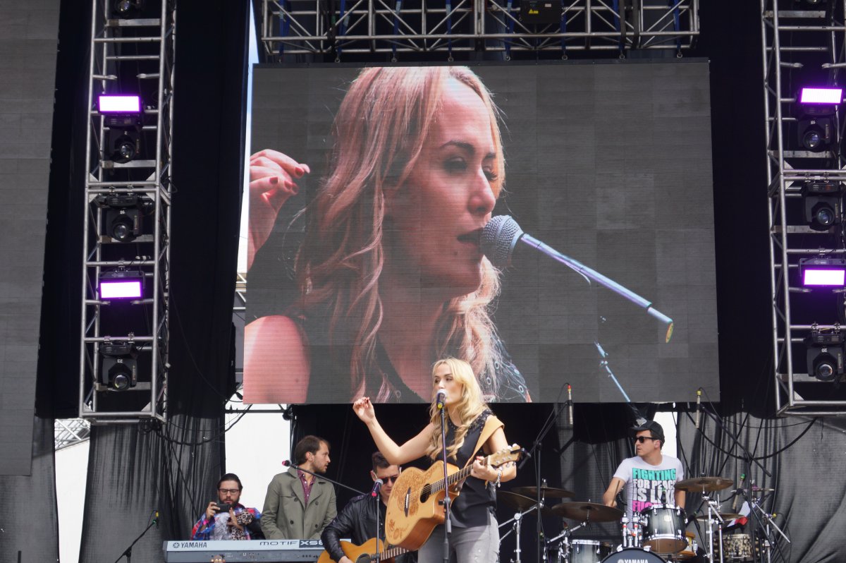Desde España llega Maria Bestar al Radio Fest | Fotogalería | Música ...