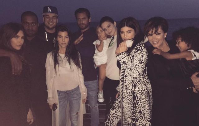 Video sexual de Kim Kardashian habría sido filtrado por Kris Jenner
