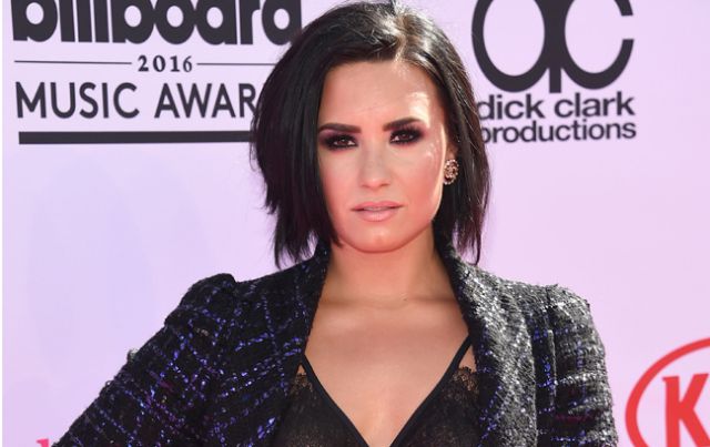 Demi Lovato tiene un gesto de solidaridad con mujer con cáncer que la engrandece
