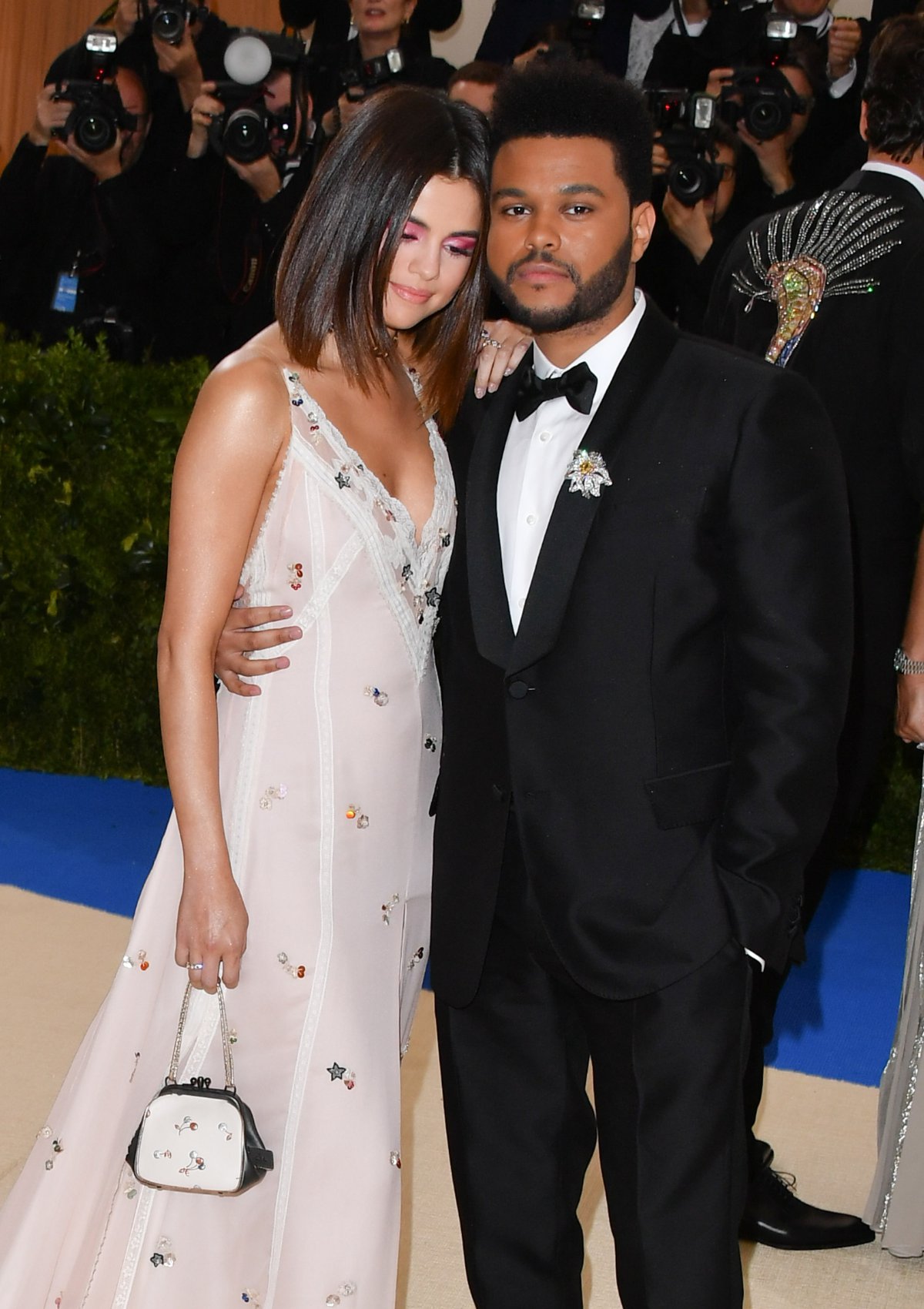 El debut de Selena Gomez y The Weeknd en la gala del MET